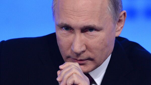 Президент РФ Владимир Путин на двенадцатой большой ежегодной пресс-конференции в Центре международной торговли на Красной Пресне Президент РФ Владимир Путин на двенадцатой большой ежегодной пресс-конференции в Центре международной торговли на Красной Пресне