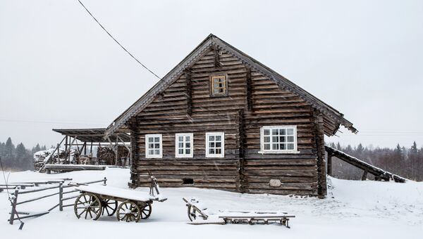 Жилой деревянный дом в деревне Кинерма Жилой деревянный дом в деревне Кинерма