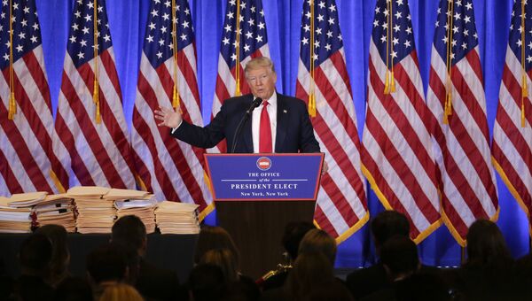 Избранный президент США Дональд Трамп во время первой официальной пресс-конференции в Нью-Йорке Избранный президент США Дональд Трамп во время первой официальной пресс-конференции в Нью-Йорке