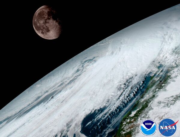 Одна из первых фотографий, полученных зондом GOES-16 Одна из первых фотографий, полученных зондом GOES-16