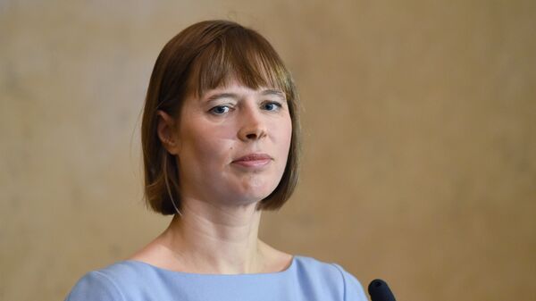 Президент Эстонской Республики Керсти Кальюлайд на совместной пресс-конференции с президентом Украины Петром Порошенко в Таллине Президент Эстонской Республики Керсти Кальюлайд на совместной пресс-конференции с президентом Украины Петром Порошенко в Таллине