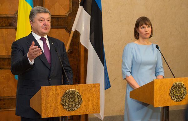 Президент Уукраины Петр Порошенко и президент Эстонской Республики Керсти Кальюлайд на совместной пресс-конференции в Таллине. 23 января 2017 Президент Уукраины Петр Порошенко и президент Эстонской Республики Керсти Кальюлайд на совместной пресс-конференции в Таллине. 23 января 2017