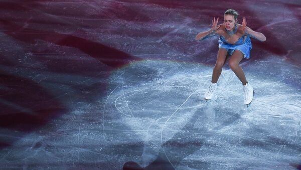 Анна Погорилая во время показательных выступлений на чемпионате Европы по фигурному катанию в Остраве Анна Погорилая во время показательных выступлений на чемпионате Европы по фигурному катанию в Остраве