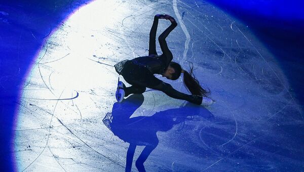 Евгения Медведева (Россия) во время показательных выступлений на чемпионате Европы по фигурному катанию в Остраве Евгения Медведева (Россия) во время показательных выступлений на чемпионате Европы по фигурному катанию в Остраве