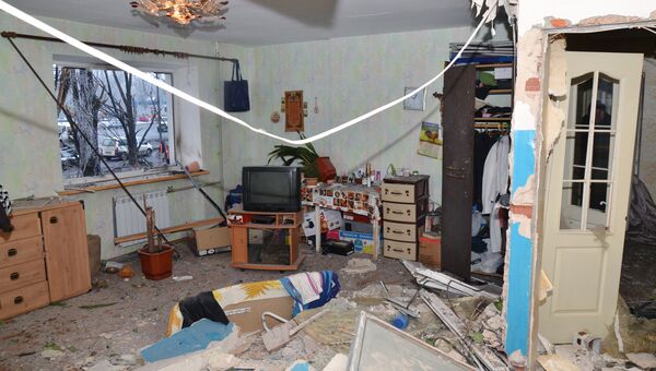 Комната жилого дома в Калининском районе Донецка, пострадавшего при ночном обстреле Комната жилого дома в Калининском районе Донецка, пострадавшего при ночном обстреле