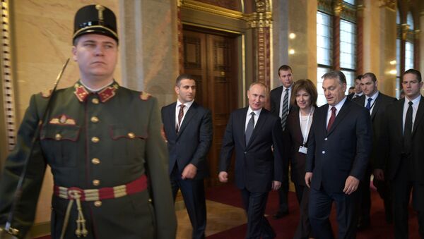 Президент РФ Владимир Путин и премьер-министр Венгрии Виктор Орбан во время встречи в Будапеште. 2 февраля 2017 года Президент РФ Владимир Путин и премьер-министр Венгрии Виктор Орбан во время встречи в Будапеште. 2 февраля 2017 года