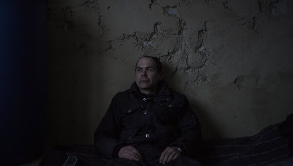 Мужчина в квартире жилого дома в Киевском районе Донецка Мужчина в квартире жилого дома в Киевском районе Донецка