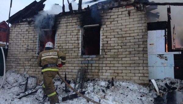 Десятилетняя Юлия Чернова спасла из горящего дома трех своих братьев и двух сестер, Белгородская область Десятилетняя Юлия Чернова спасла из горящего дома трех своих братьев и двух сестер, Белгородская область