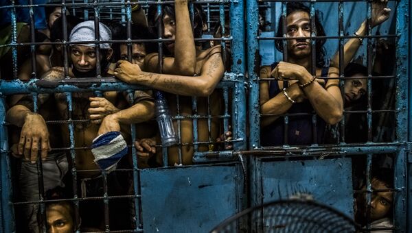 They Are Slaughtering Us Like Animals фотографа Daniel Berehulak занявшего первое место в категории Событияв фотоконкурсе World Press Photo They Are Slaughtering Us Like Animals фотографа Daniel Berehulak занявшего первое место в категории Событияв фотоконкурсе World Press Photo