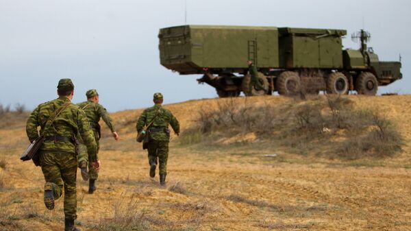 Зенитно-ракетная система С-300 на полигоне Ашулук в Астраханской области Зенитно-ракетная система С-300 на полигоне Ашулук в Астраханской области