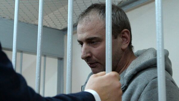 Лидер хакерской группы Шалтай-Болтай Владимир Аникеев в Лефортовском суде Москвы. 3 марта 2017 Лидер хакерской группы Шалтай-Болтай Владимир Аникеев в Лефортовском суде Москвы. 3 марта 2017