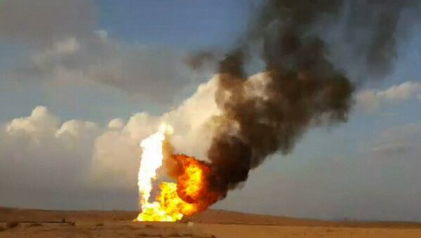 Боевики ИГ* подожгли газовую скважину Хаян под Пальмирой Боевики ИГ* подожгли газовую скважину Хаян под Пальмирой