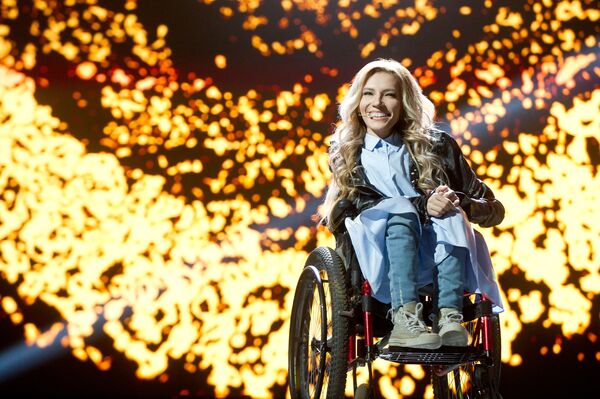 Певица Юлия Самойлова Певица Юлия Самойлова