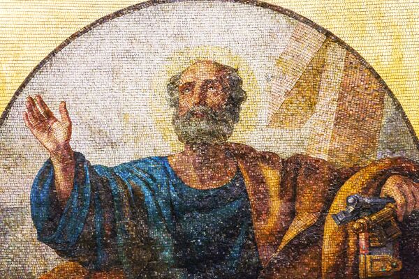 Мозаика с изображением апостола Петра в интерьере Исаакиевского собора Мозаика с изображением апостола Петра в интерьере Исаакиевского собора