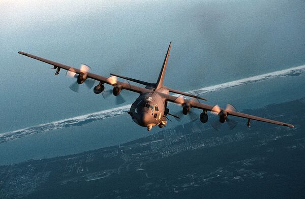 Cамолет AC-130 ВВС США. 2001 год Cамолет AC-130 ВВС США. 2001 год
