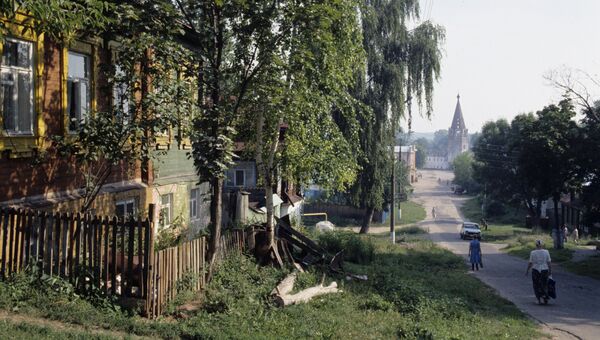 Дорога к храму в городе Гороховец. Архивное фото Дорога к храму в городе Гороховец. Архивное фото