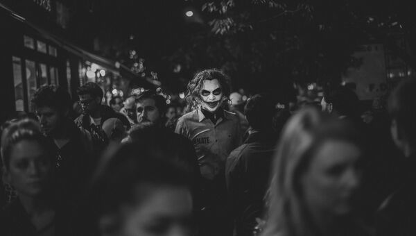 Работа фотографа из Греции Constantinos Sofikitis Halloween Protagonists для 2017 Sony World Photography Awards Работа фотографа из Греции Constantinos Sofikitis Halloween Protagonists для 2017 Sony World Photography Awards