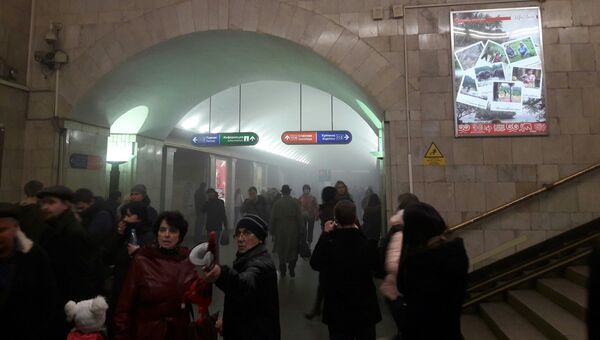 Задымление в петербургском метро. 3 апреля 2017 Задымление в петербургском метро. 3 апреля 2017