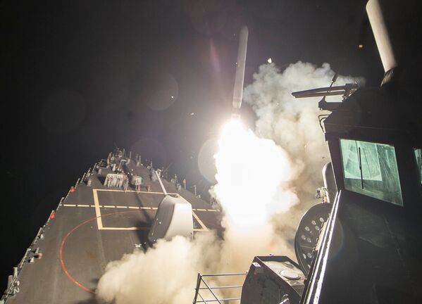 Удар США по базе в Сирии Удар США по базе в Сирии