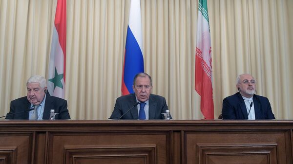 Пресс-конференция глав МИД России, Ирана и Сирии Сергея Лаврова, Мухаммада Зарифа и Валида Муаллема. Пресс-конференция глав МИД России, Ирана и Сирии Сергея Лаврова, Мухаммада Зарифа и Валида Муаллема.
