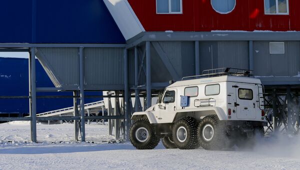 Российская военная база Арктический трилистник на острове Земля Александры архипелага Земля Франца-Иосифа Российская военная база Арктический трилистник на острове Земля Александры архипелага Земля Франца-Иосифа