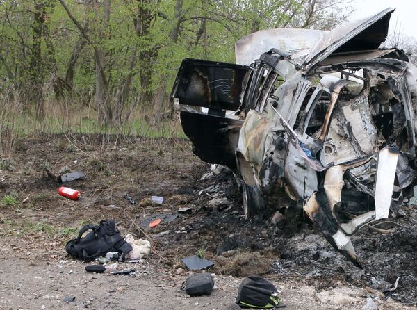 Место подрыва автомобиля сотрудников патруля Специальной мониторинговой миссии ОБСЕ на Украине в районе населенного пункта Пришиб в Луганской области Место подрыва автомобиля сотрудников патруля Специальной мониторинговой миссии ОБСЕ на Украине в районе населенного пункта Пришиб в Луганской области