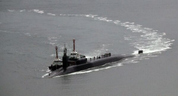 Американская подводная лодка USS Michigan на военно-морской базе в Пусане, Южная Корея Американская подводная лодка USS Michigan на военно-морской базе в Пусане, Южная Корея