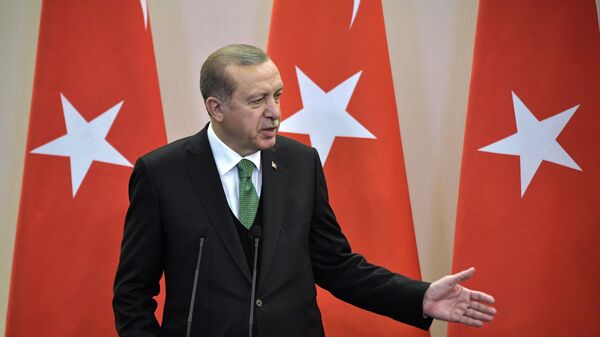 Эрдоган обвинил Асада и Хафтара в нарушении перемирия в Идлибе и Ливии