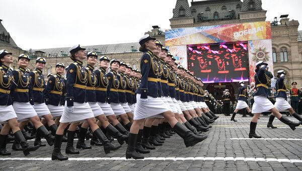 Военнослужащие во время военного парада в Москве, посвящённого 72-й годовщине Победы в Великой Отечественной войне 1941-1945 годов Военнослужащие во время военного парада в Москве, посвящённого 72-й годовщине Победы в Великой Отечественной войне 1941-1945 годов
