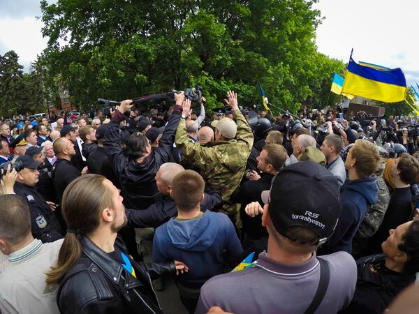 Националисты пытаются сорвать День Победы в Днепре Националисты пытаются сорвать День Победы в Днепре