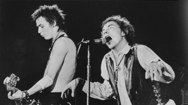         Sex Pistols  -