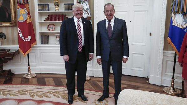 Встреча министра иностранных дел России Сергея Лаврова и президента США Дональда Трампа в Вашингтоне. 10 мая 2017 Встреча министра иностранных дел России Сергея Лаврова и президента США Дональда Трампа в Вашингтоне. 10 мая 2017
