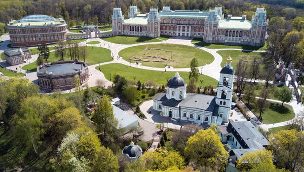 В парке "Царицыно" будут проводить бесплатные сезонные квесты - РИА Новости, 12.05.2017