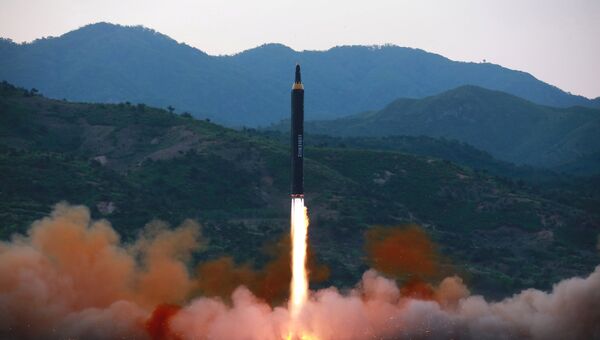 Испытание баллистической ракеты средней дальности Hwasong-12 в КНДР. 15 мая 2017 Испытание баллистической ракеты средней дальности Hwasong-12 в КНДР. 15 мая 2017