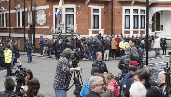 Прокуратура Швеции прекратила следствие по делу Ассанжа Прокуратура Швеции прекратила следствие по делу Ассанжа