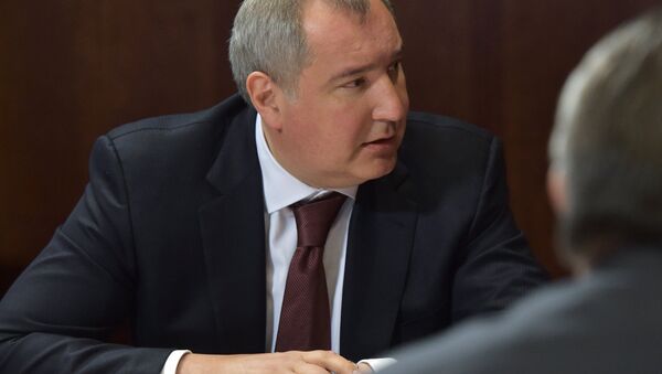 Заместитель председателя правительства РФ Дмитрий Рогозин на совещании председателя правительства РФ Дмитрия Медведева с вице-премьерами РФ. 29 мая 2017 Заместитель председателя правительства РФ Дмитрий Рогозин на совещании председателя правительства РФ Дмитрия Медведева с вице-премьерами РФ. 29 мая 2017