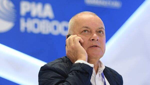 Генеральный директор МИА Россия сегодня Дмитрий Киселев на Санкт-Петербургском международном экономическом форуме 2017 Генеральный директор МИА Россия сегодня Дмитрий Киселев на Санкт-Петербургском международном экономическом форуме 2017