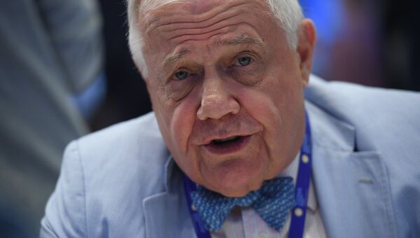 Председатель Beeland Interests Inc. Джим Роджерс на Санкт-Петербургском международном экономическом форуме 2017 Председатель Beeland Interests Inc. Джим Роджерс на Санкт-Петербургском международном экономическом форуме 2017