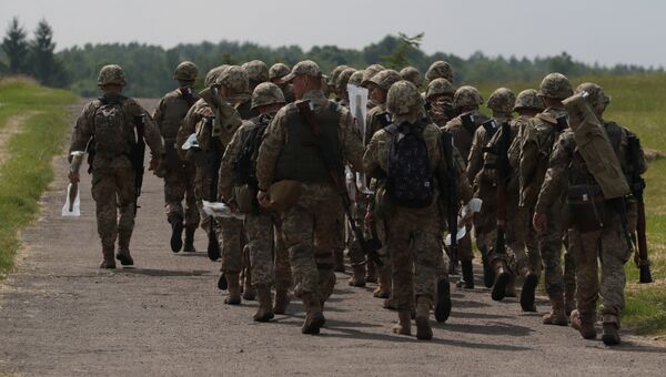 Военнослужащие вооруженных сил Украины. Архивное фото Военнослужащие вооруженных сил Украины. Архивное фото