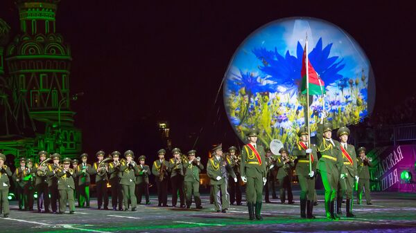 Коллектив из Белоруссии на фестивале Спасская башня Коллектив из Белоруссии на фестивале Спасская башня
