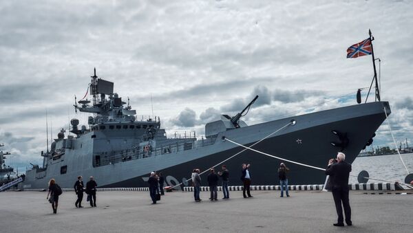 Фрегат Адмирал Макаров проект 11356 на Международном Военно-Морском салоне в Санкт-Петербурге. Архивное фото Фрегат Адмирал Макаров проект 11356 на Международном Военно-Морском салоне в Санкт-Петербурге. Архивное фото