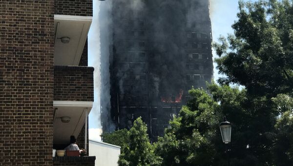 Пожар в жилом доме на западе Лондона Пожар в жилом доме на западе Лондона