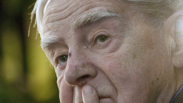 Писатель Даниил Гранин Писатель Даниил Гранин