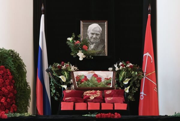 Прощание с писателем Даниилом Граниным в Санкт-Петербурге Прощание с писателем Даниилом Граниным в Санкт-Петербурге