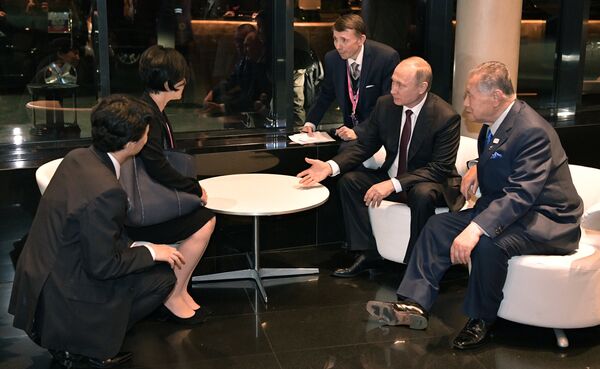 Рабочая поездка президента РФ В. Путина в Екатеринбург Рабочая поездка президента РФ В. Путина в Екатеринбург