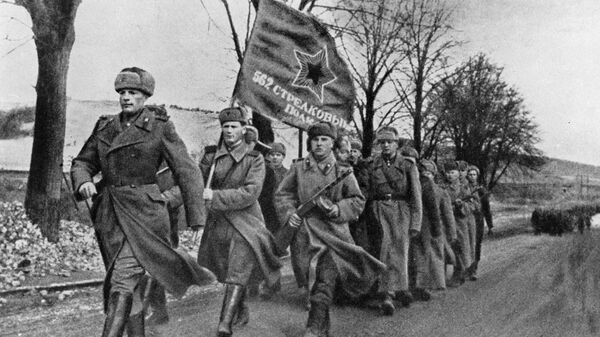 Советские войска на территории освобожденной Польши. Февраль 1945 года Советские войска на территории освобожденной Польши. Февраль 1945 года