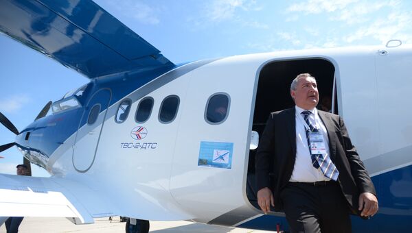 Дмитрий Рогозин на Международном авиационно-космическом салоне МАКС-2017 Дмитрий Рогозин на Международном авиационно-космическом салоне МАКС-2017