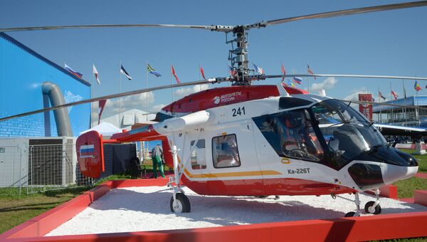 Вертолет Ка-226Т, представленный на Международном авиационно-космическом салоне МАКС-201 в подмосковном Жуковском. 19 июля 2017 Вертолет Ка-226Т, представленный на Международном авиационно-космическом салоне МАКС-201 в подмосковном Жуковском. 19 июля 2017
