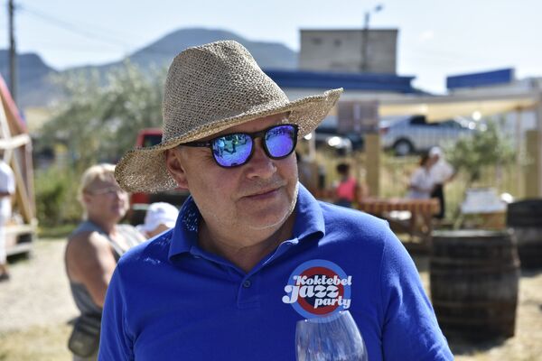 Генеральный директор МИА Россия сегодня Дмитрий Киселев на фестивале In Vino Veritas в Коктебеле Генеральный директор МИА Россия сегодня Дмитрий Киселев на фестивале In Vino Veritas в Коктебеле