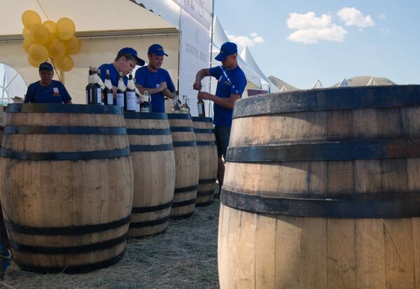 Винный фестиваль In Vino Veritas в Коктебеле Винный фестиваль In Vino Veritas в Коктебеле